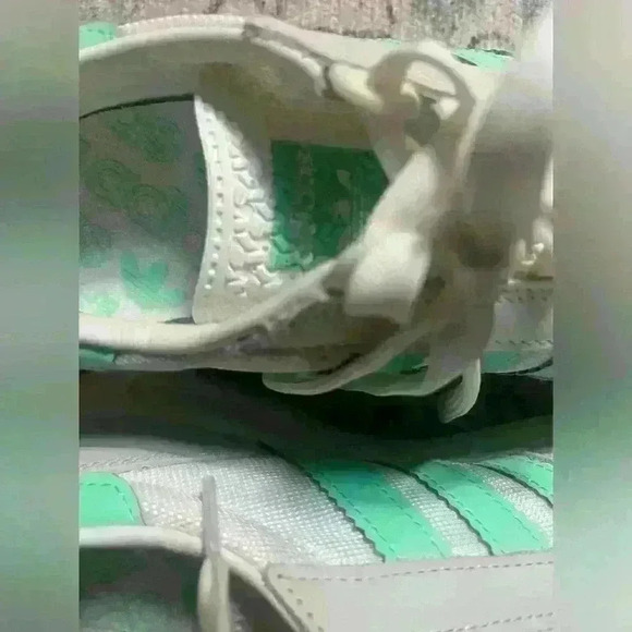 Adidas sneakers - Picture 2 of 3